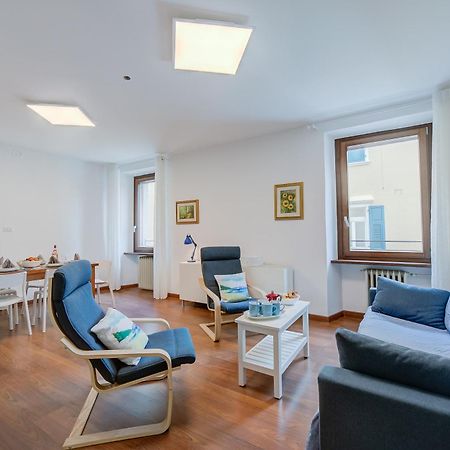 Residenza Rocca Del Lago 4 - Happy Rentals リーヴァ・デル・ガルダ エクステリア 写真