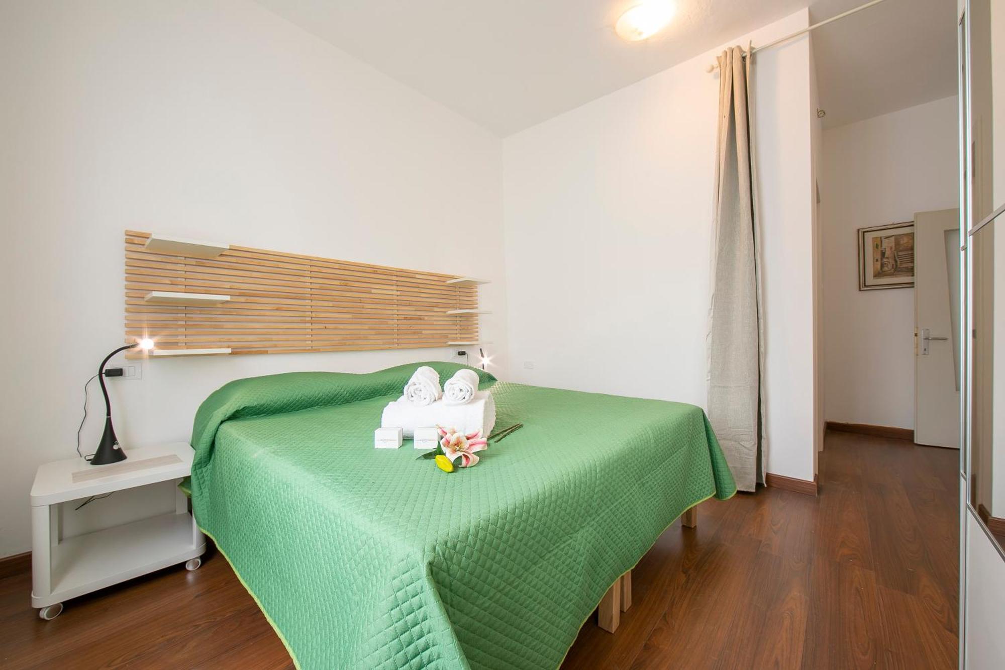 Residenza Rocca Del Lago 4 - Happy Rentals リーヴァ・デル・ガルダ エクステリア 写真